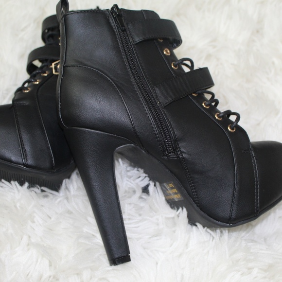 The Perfect Booties! - Picture 3 of 3